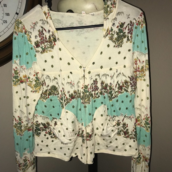 Anthropologie Sweaters - Anthropology “Moth” brand hooded sweater Anthropologie Sweaters - Anthropology “Moth” brand hooded sweater